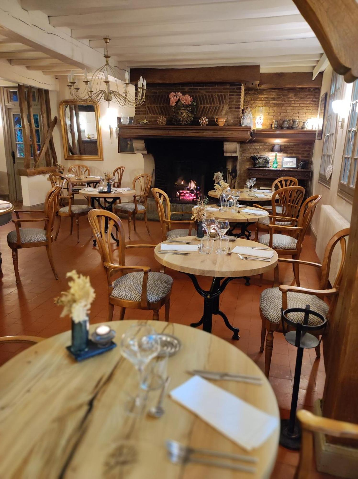 Le Relais Des Dalles - & Restaurant